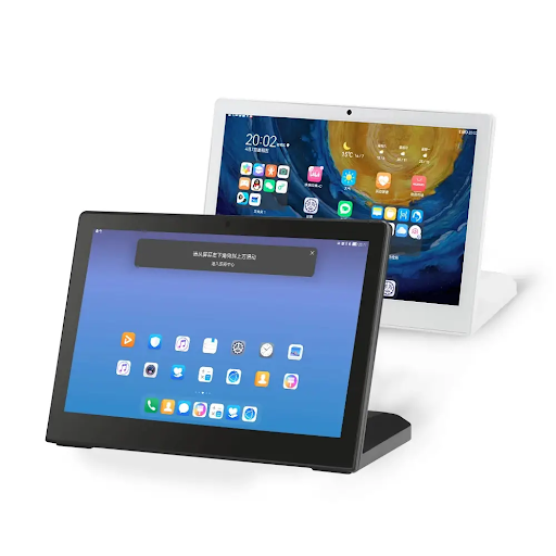 Digital Kiosks in Retail: Enhancing Sales and Customer Engagement